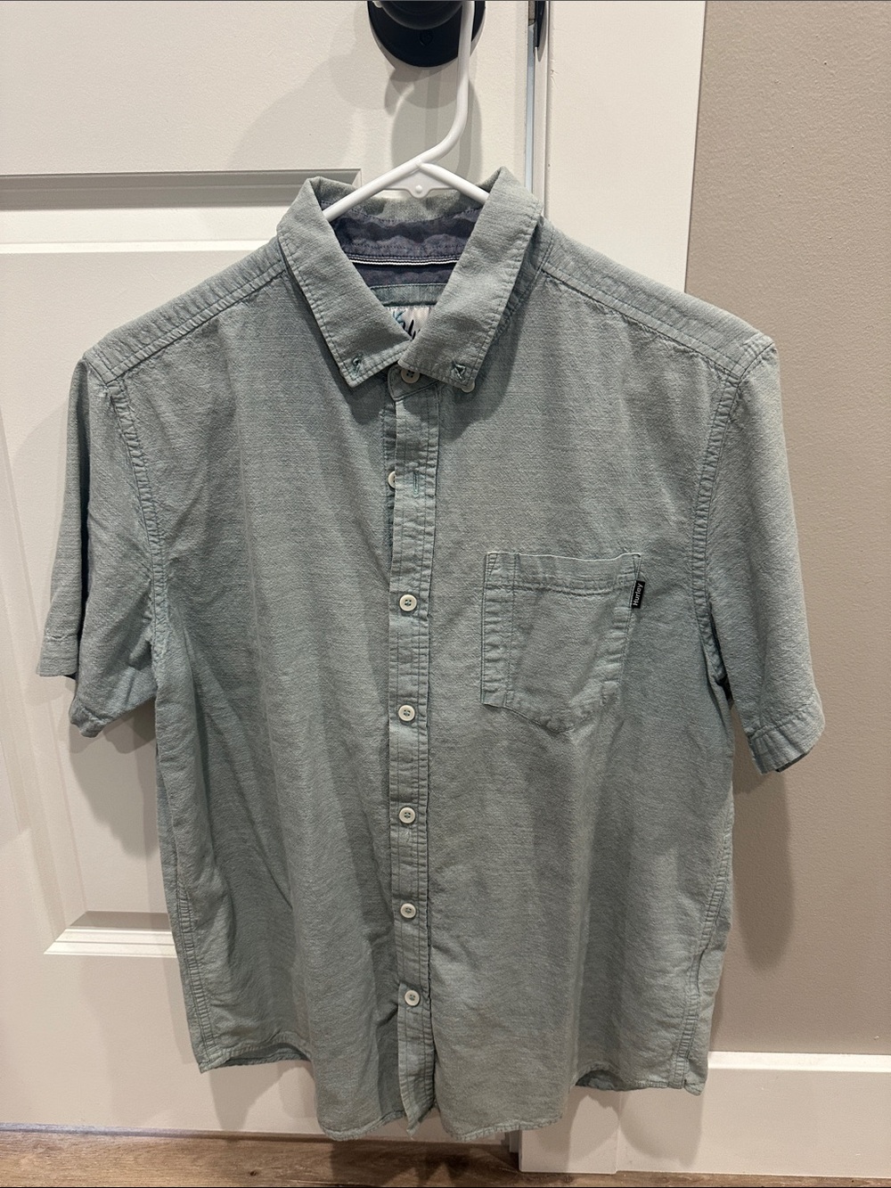 Hurley Mint Green Short-Sleeve Button-Down Shirt